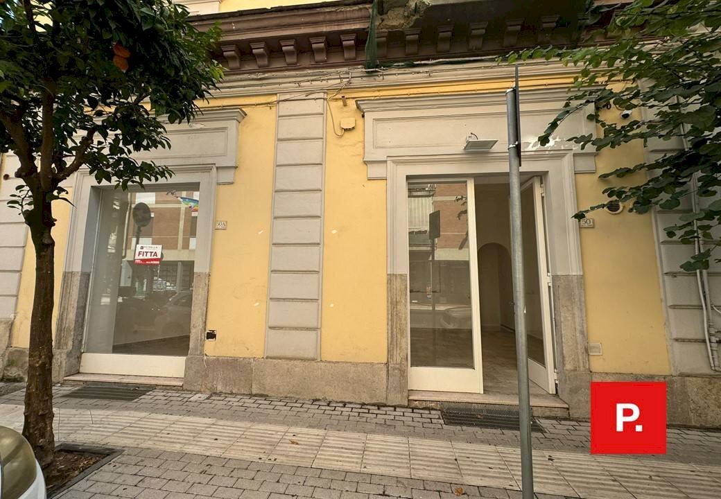 Foto 1 - Commercial Premises Via Turati, Caserta - photo 1