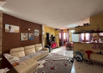 Salone - Independent house Villanova Mondovì - photo 4