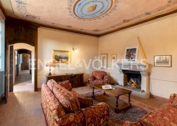 Salone - Rustic via del Castello, Vaglio Serra - photo 3