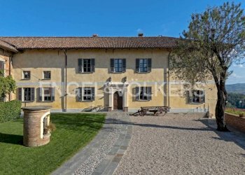 Facciata - Rustic via del Castello, Vaglio Serra - photo 8