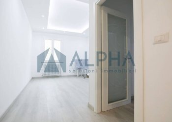 Disimpegno - Three-room apartment piazza del Popolo, Cesena - photo 5