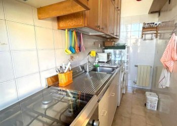 Three-room apartment Via Chiaramone, Genova (neighborhood Voltri) - photo 12