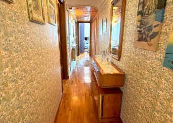 Three-room apartment Via Chiaramone, Genova (neighborhood Voltri) - photo 5