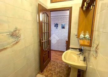 Three-room apartment Via Chiaramone, Genova (neighborhood Voltri) - photo 21
