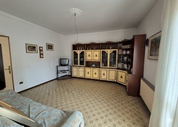 Gemini_Generated_Image_ydl40wydl40wydl4.png - Trilocale Via Bergamo, Castelverde - foto 1