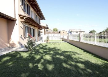 vendesi villetta con giardino privato e piscina ca - Villa Via di San Ginese, Capannori - foto 10