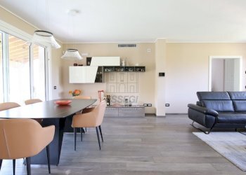 vendesi villetta con giardino privato e piscina ca - Villa Via di San Ginese, Capannori - foto 18