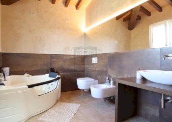 vendesi villetta con giardino privato e piscina ca - Villa Via di San Ginese, Capannori - foto 27