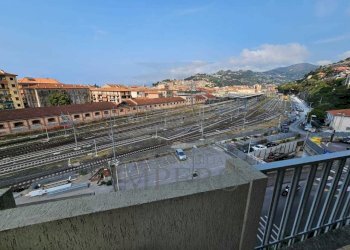terrazza - Quadrilocale Via San Secondo 50, Ventimiglia - foto 7