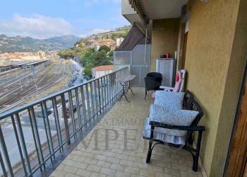 terrazza - Quadrilocale Via San Secondo 50, Ventimiglia - foto 8