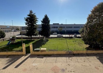 000e4f7d-c751-4e3f-841d-a86fa27b33ff.JPG - Appartamento Via Vernea 12, Nichelino - foto 1