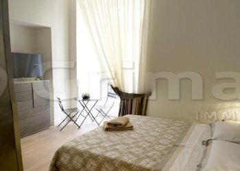 2.jpg - Trilocale Piazza Nicola Amore 2, Napoli - foto 14