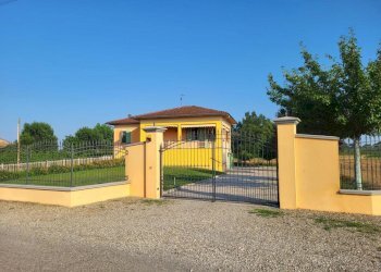 20230619_184346.jpg - Villa Strada Cinta Fossa 6a, Roccabianca - foto 1