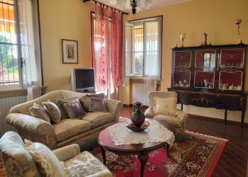 20230619_180754.jpg - Villa Strada Cinta Fossa 6a, Roccabianca - foto 11