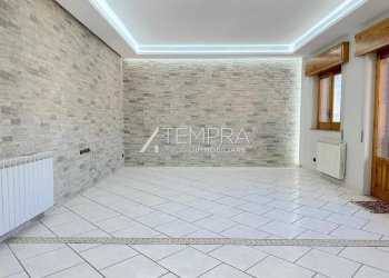 6030440942273678607.jpg - Appartamento VIA PAOLO VI, Adrano - foto 2