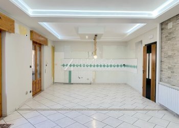 6030440942273678606.jpg - Appartamento VIA PAOLO VI, Adrano - foto 4