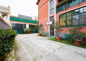 Three-room apartment Via Arona, Bollate - photo 4