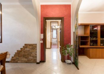 Three-room apartment Via Arona, Bollate - photo 22