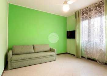 Three-room apartment Via Arona, Bollate - photo 25