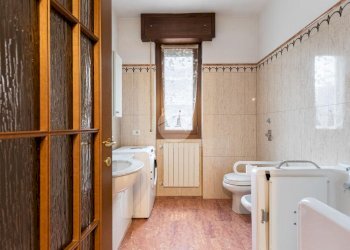 Three-room apartment Via Arona, Bollate - photo 28