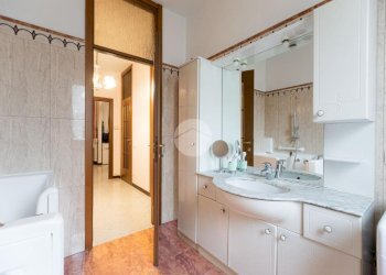 Three-room apartment Via Arona, Bollate - photo 29