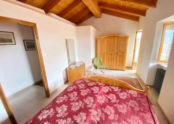 camera grande - Casa semi indipendente Borgata Combavacce, s.n.c., Perosa Argentina - foto 11