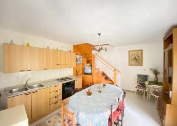 cucina  - Casa semi indipendente Borgata Combavacce, s.n.c., Perosa Argentina - foto 6