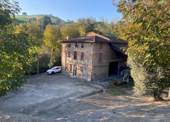 Rustico via Statale, Fiorano Modenese - foto 1