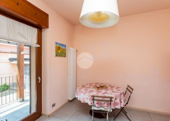 Portion of a house Via macedonia, Collegno - photo 15