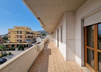 Appartamento Mondragone - foto 1