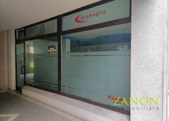 Foto 1 - Locale Commerciale Via Codelli, Gorizia - foto 1