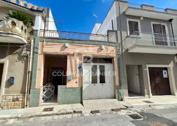 Foto 1 - Casa indipendente via A. Ponchielli
 
26, San Donaci - foto 1