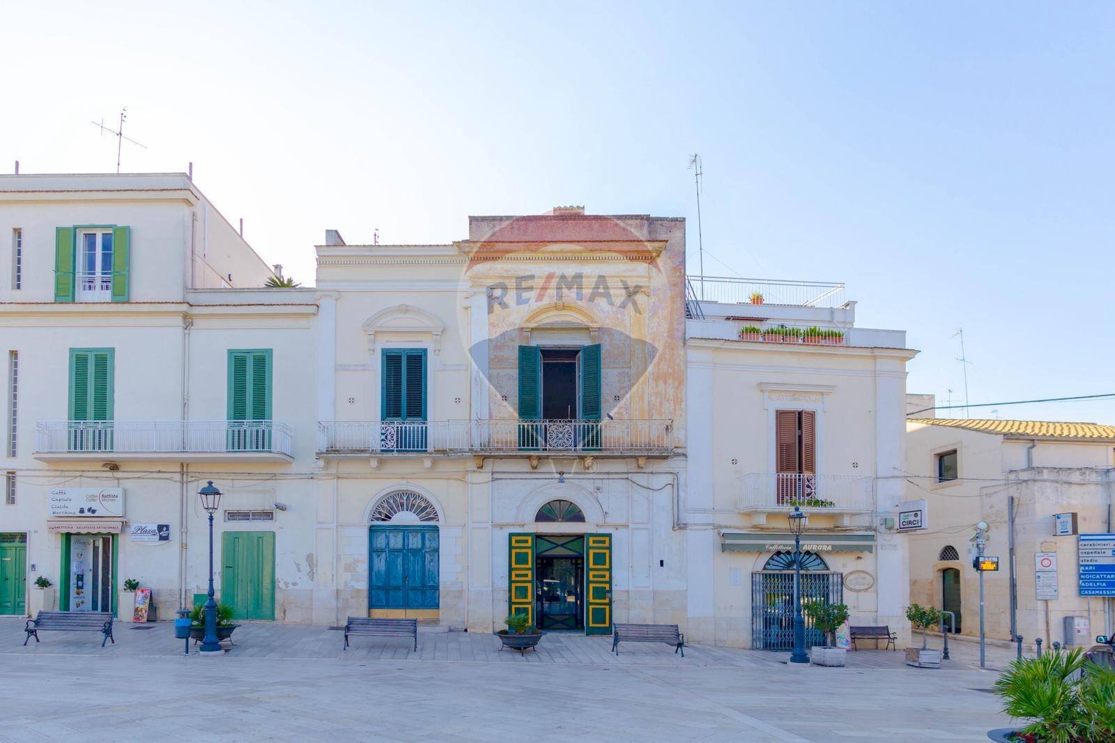 Edificio all\'aperto - Casa indipendente Piazza XX Settembre
 
8, Rutigliano - foto 1