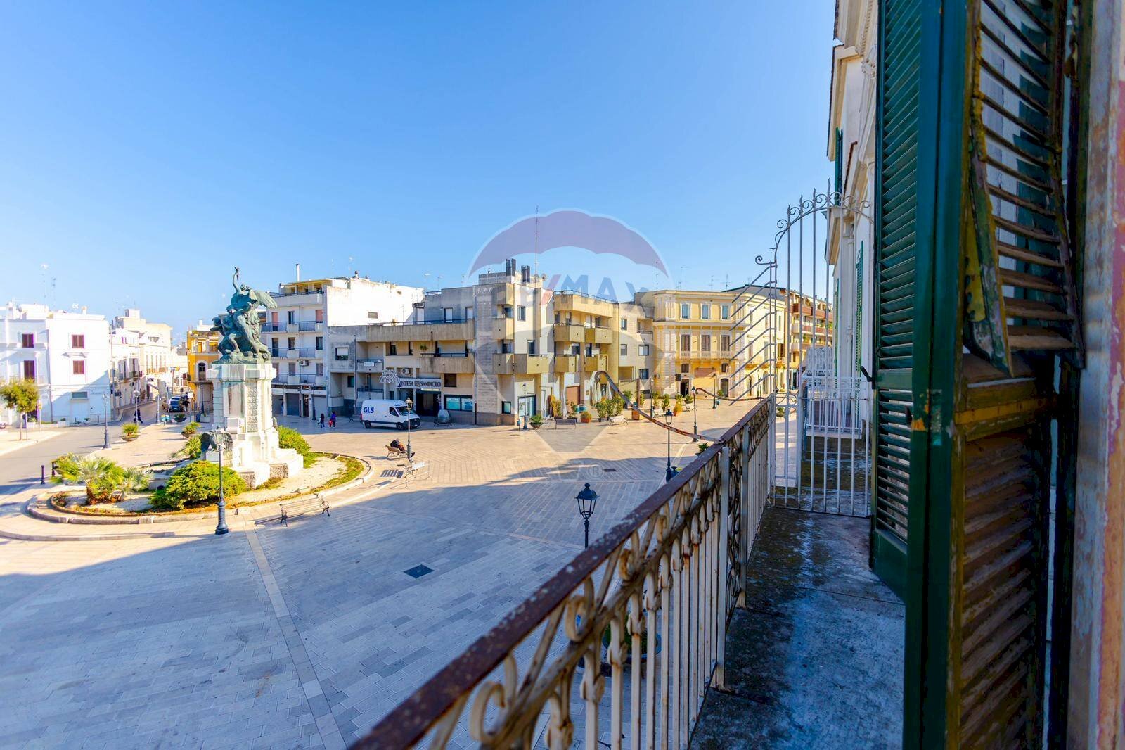 Balcone - Casa indipendente Piazza XX Settembre
 
8, Rutigliano - foto 2