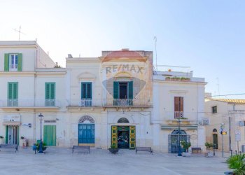 Edificio all\'aperto - Casa indipendente Piazza XX Settembre
 
8, Rutigliano - foto 1