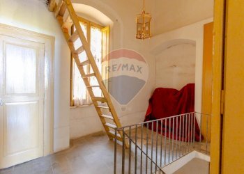 Scale - Casa indipendente Piazza XX Settembre
 
8, Rutigliano - foto 14