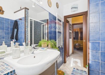 Bagno - Three-room apartment Corso Novara
 
78, Vigevano - photo 11