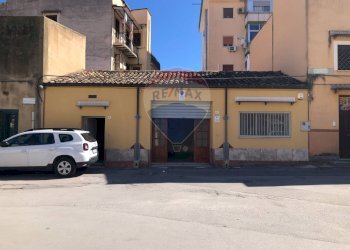 Prospetto - Laboratorio Vicolo Parrini
 
4, Palermo - foto 1