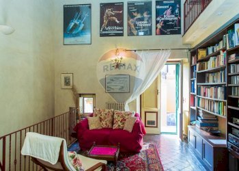 Soggiorno - Casa indipendente Cortile Della Provvidenza
 
10/11, Catania - foto 1