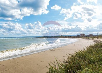 Vista dell\'acqua - Villa Via Favignana
 
32, Catania - foto 3