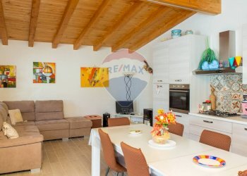 Sala da pranzo - Villa Via Favignana
 
32, Catania - foto 19