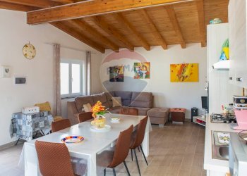 Sala da pranzo - Villa Via Favignana
 
32, Catania - foto 23