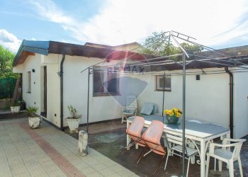 Casa all\'aperto - Villa Via Favignana
 
32, Catania - foto 24