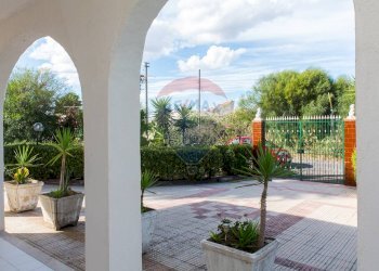 Terrazza - Villa Via Favignana
 
32, Catania - foto 25