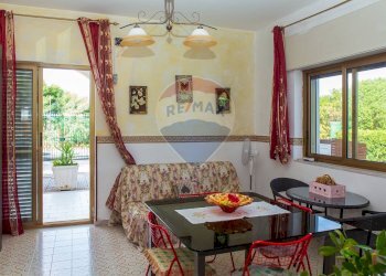 Soggiorno - Villa Via Favignana
 
32, Catania - foto 31