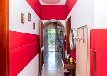 Hall / corridoio - Villa Via Favignana
 
32, Catania - foto 33