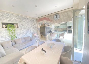 Sala da pranzo - Appartamento Via Macaluso
 
150, Catania - foto 8