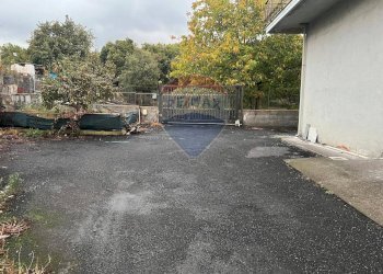 Terrazza - Laboratorio via Madre Teresa di Calcutta 10, Belpasso - foto 3