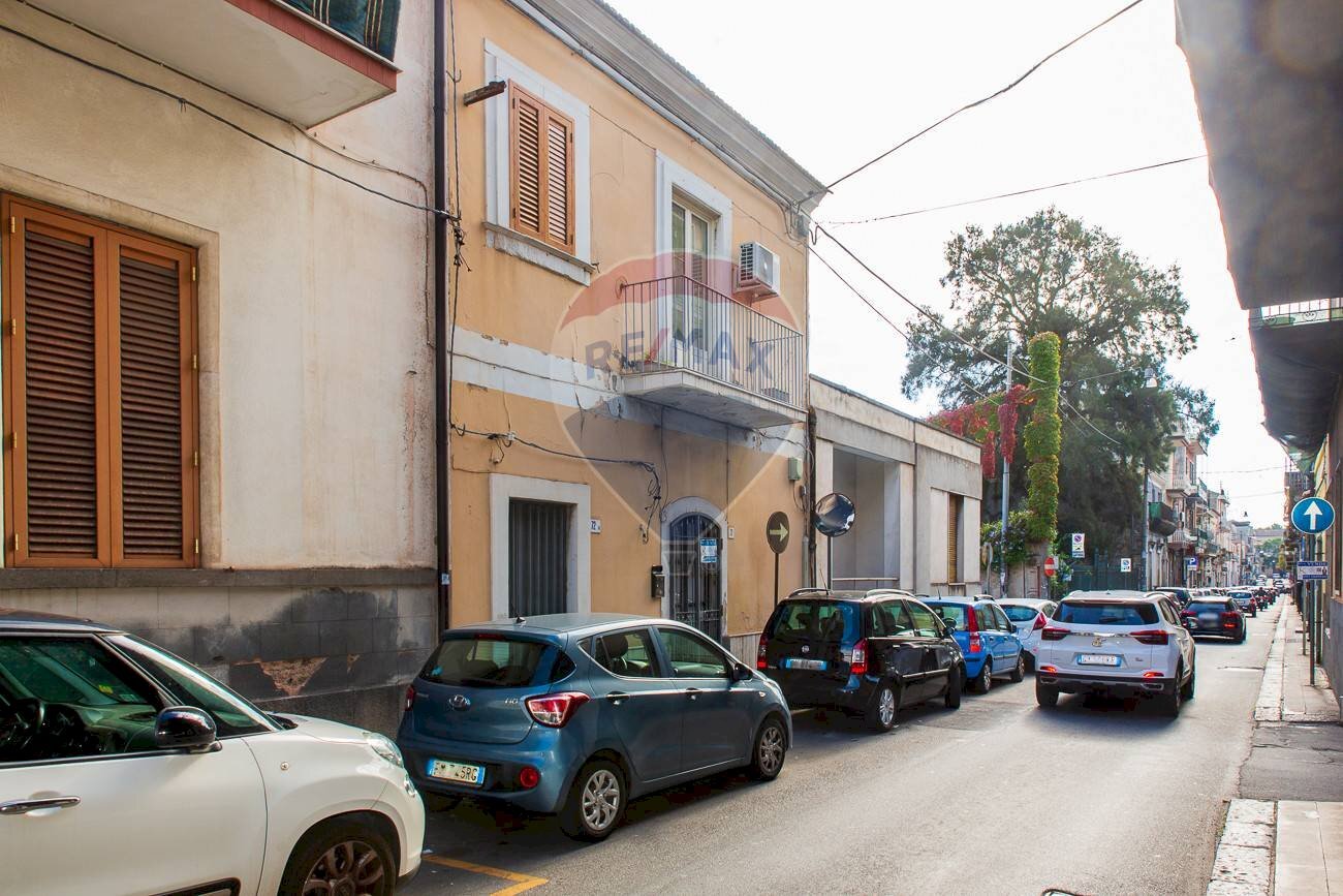 Edificio all\'aperto - Casa semi indipendente VIA ETNA
 
72, San Giovanni la Punta - foto 3