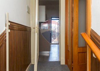 Hall / corridoio - Semi-detached house VIA ETNA
 
72, San Giovanni la Punta - photo 5